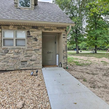 בראנסון The Cozy Cottage With Lake Taneycomo Access! מראה חיצוני תמונה