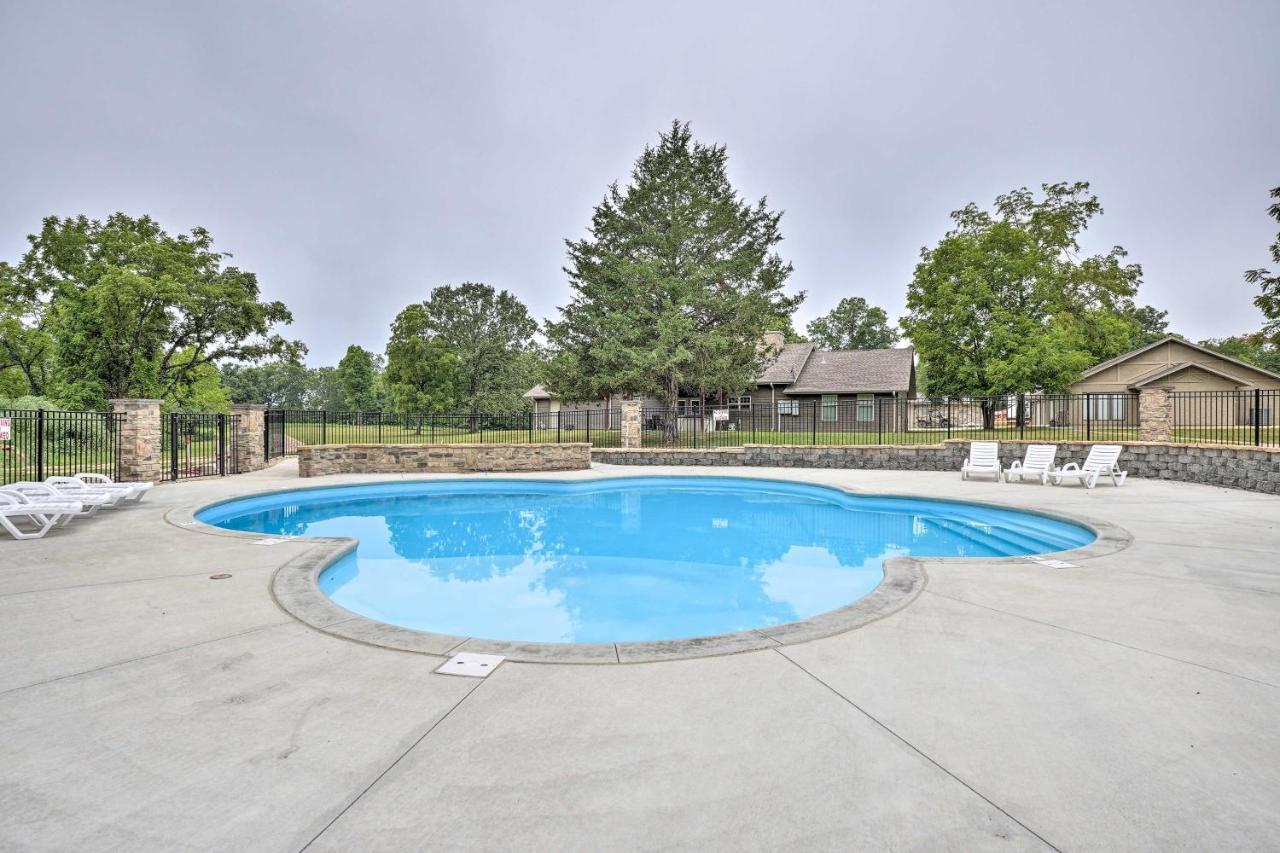 בראנסון The Cozy Cottage With Lake Taneycomo Access! מראה חיצוני תמונה